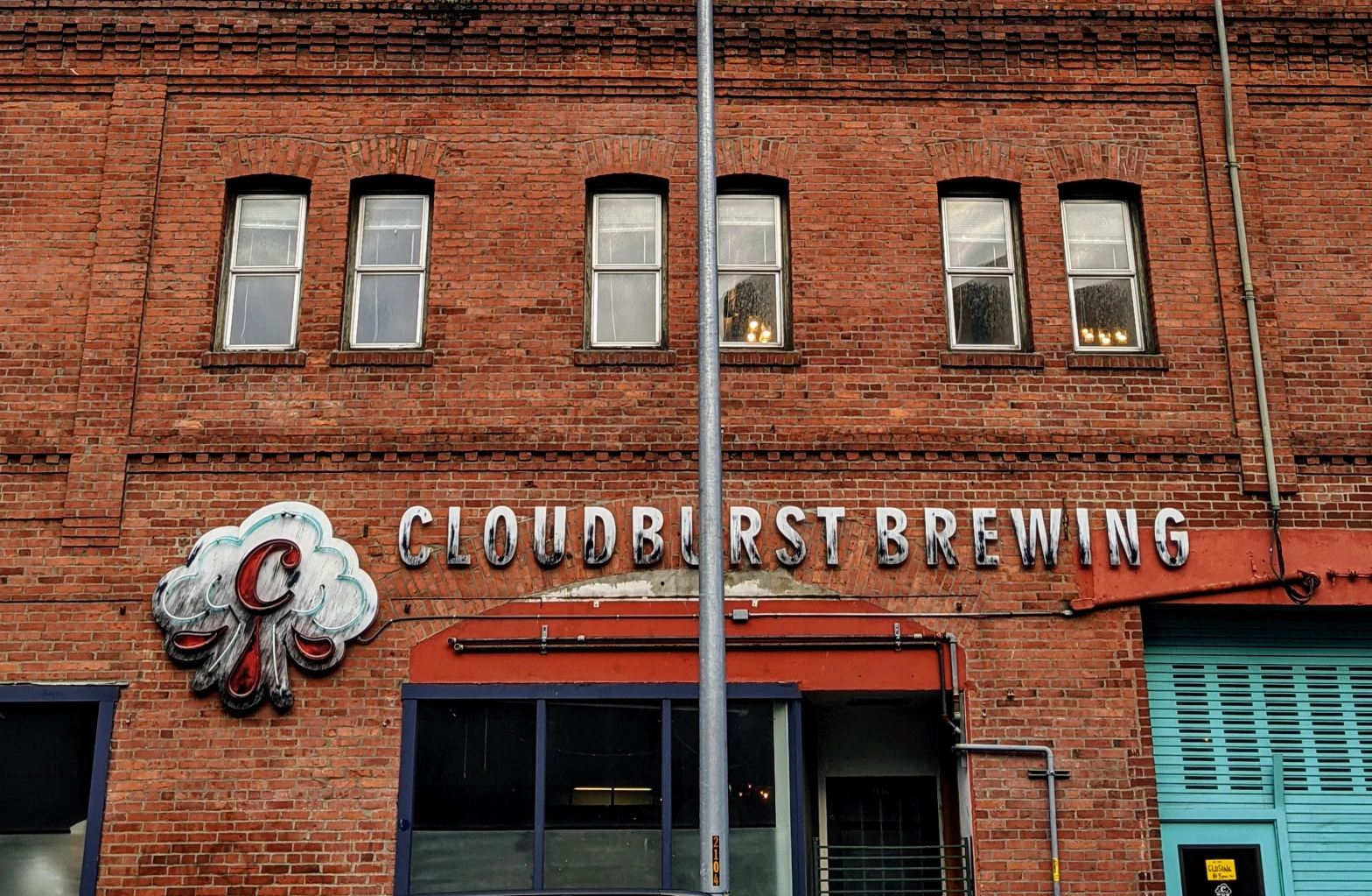 Pints, Passion, and Pike Place Vibes: Why Cloudburst Brewing Is Seattle’s Coolest Beer Spot