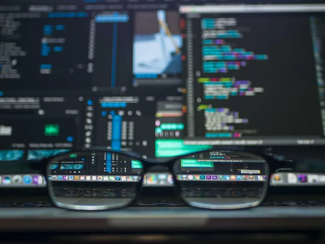 Glasses on computer