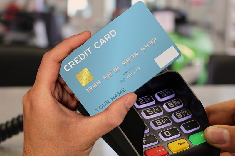 7 Popular Credit Card Hacks That Don’t Work