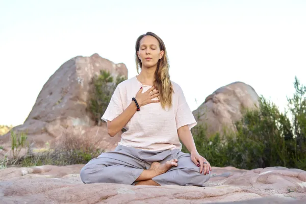 Mindful Meditation Massage – Relieve Stress and Reconnect with the Present Moment