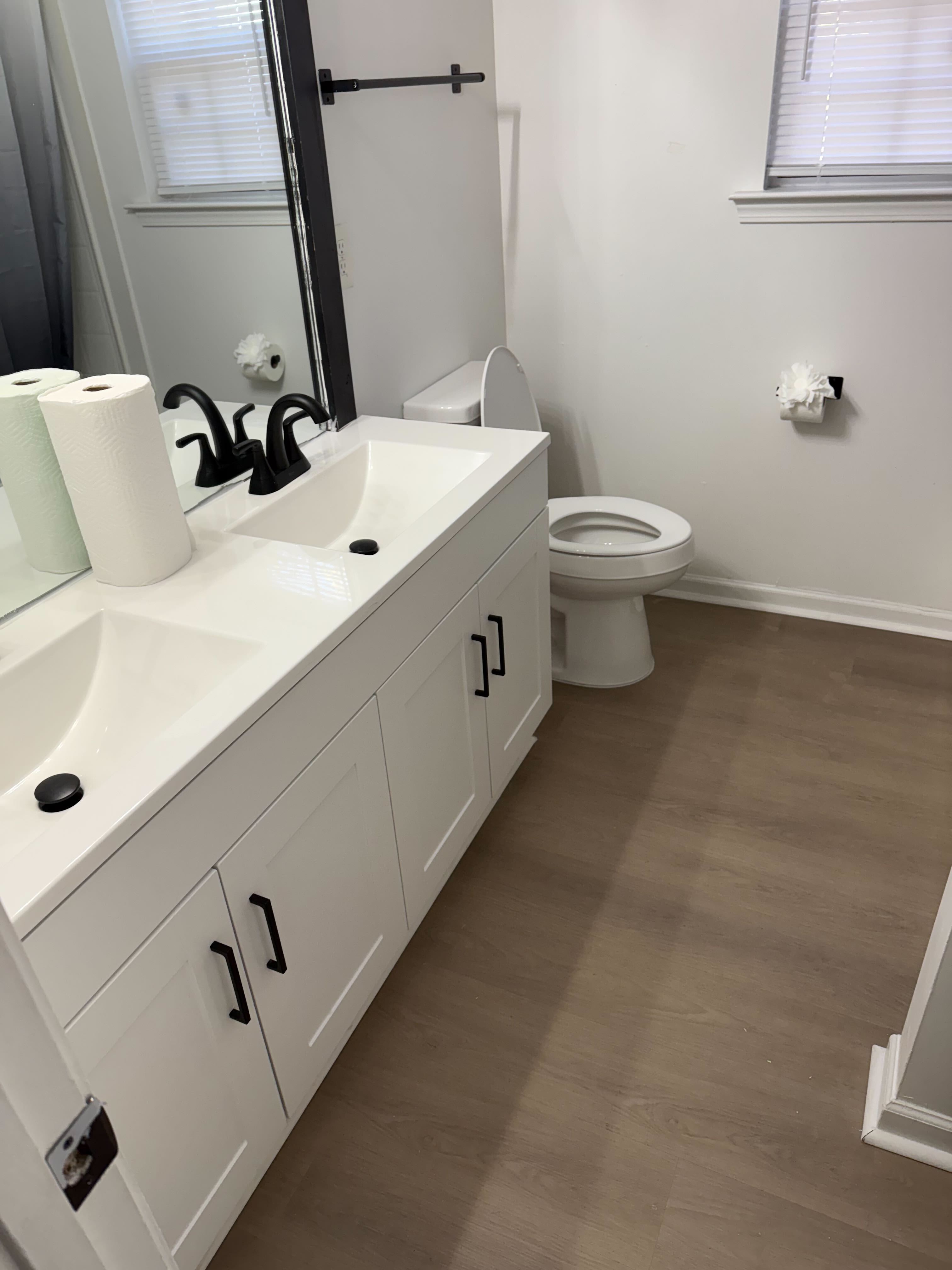 Women's House Shared Bathroom