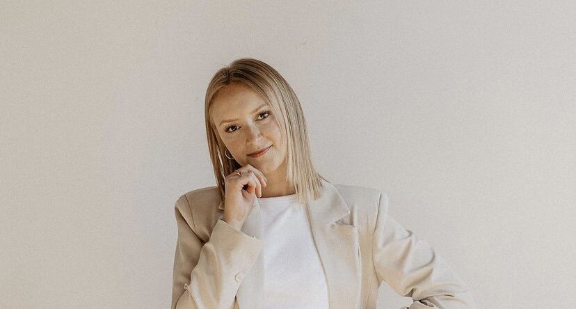Turning her Side Hustle into a Full-Time Job