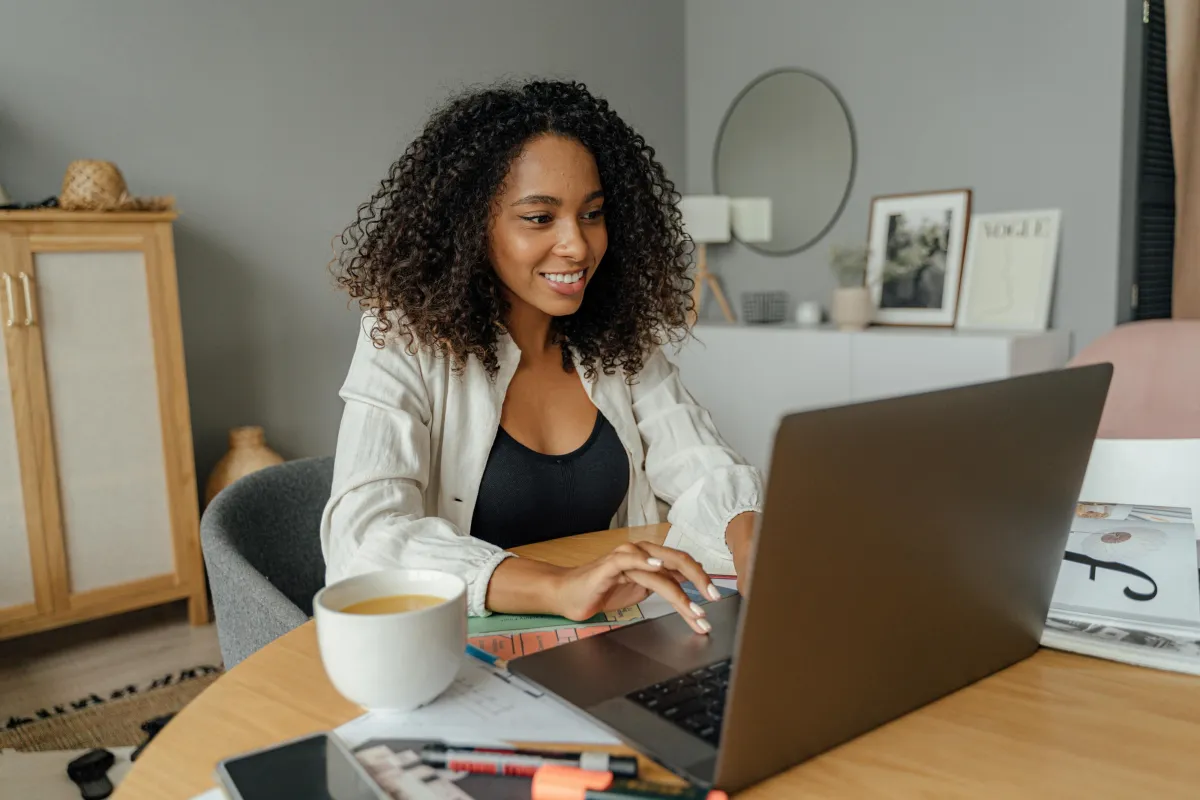 Stop Selling, Start Educating: The New Formula for Marketing in the Trust Economy