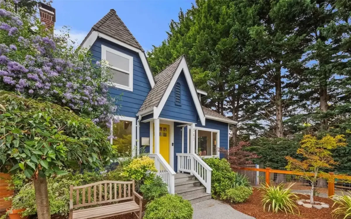 Beautiful Exterior painting by Paint Pros NW