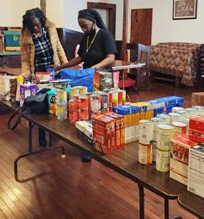 Thanksgiving Basket for Families 4