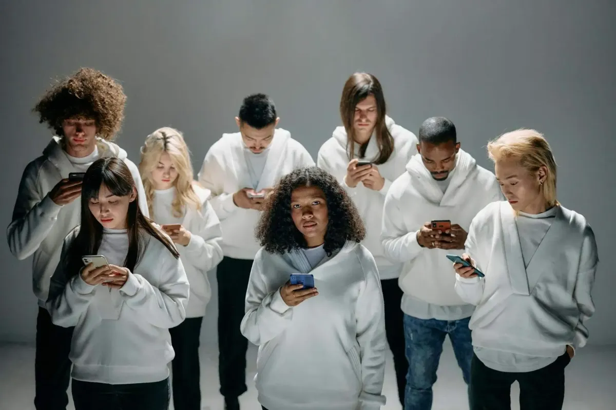 5 Genius Ways to Make Your Mobile Phone Less Distracting