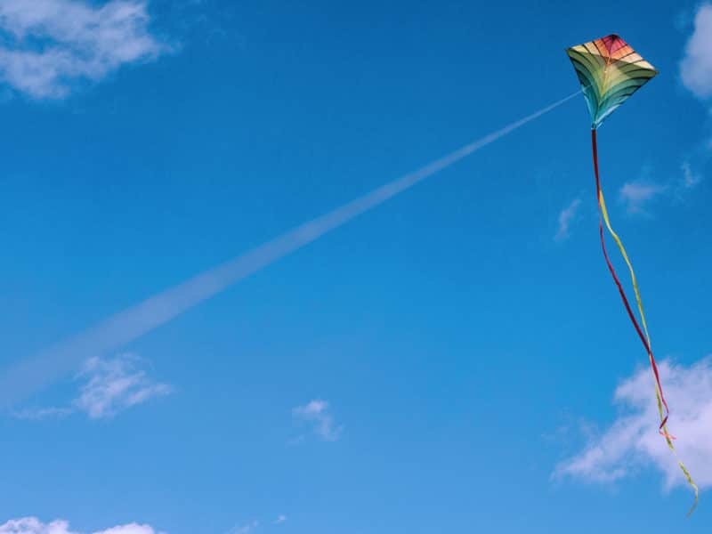 Breaking Free like a Kite