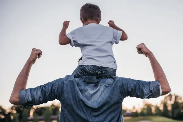 Dad Fit Explained: How Busy Fathers Build Strength and Consistency