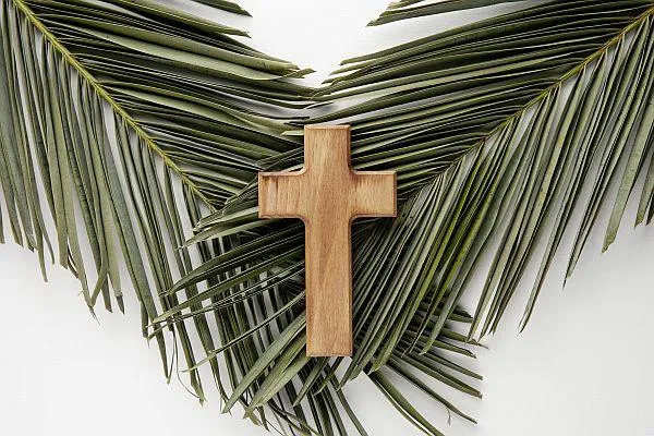 Holy Week Content Made Easy: Social Media, Website & Bulletin Ideas for Parishes