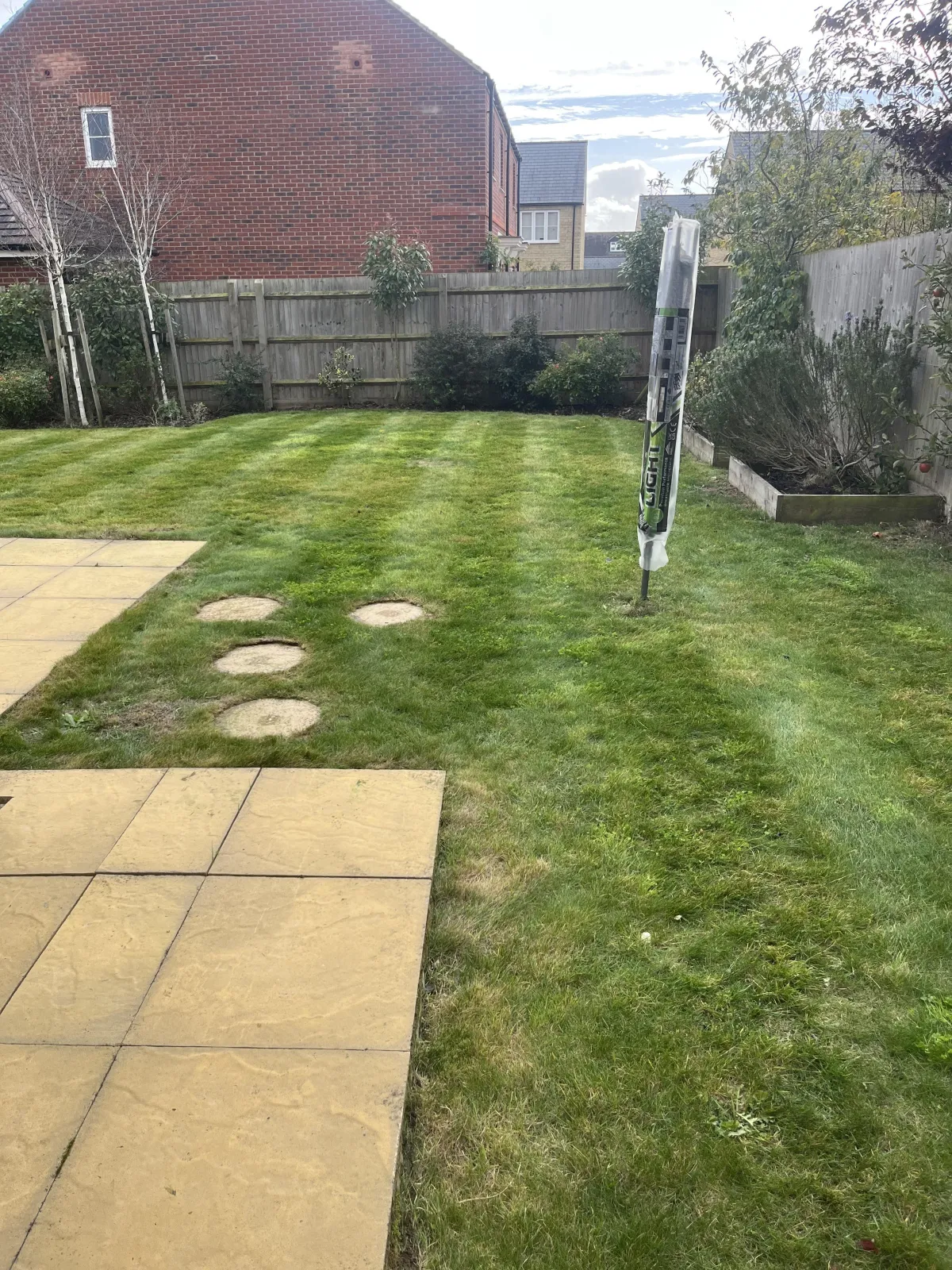 Lawn-Mowing-Services-Oxfordshire