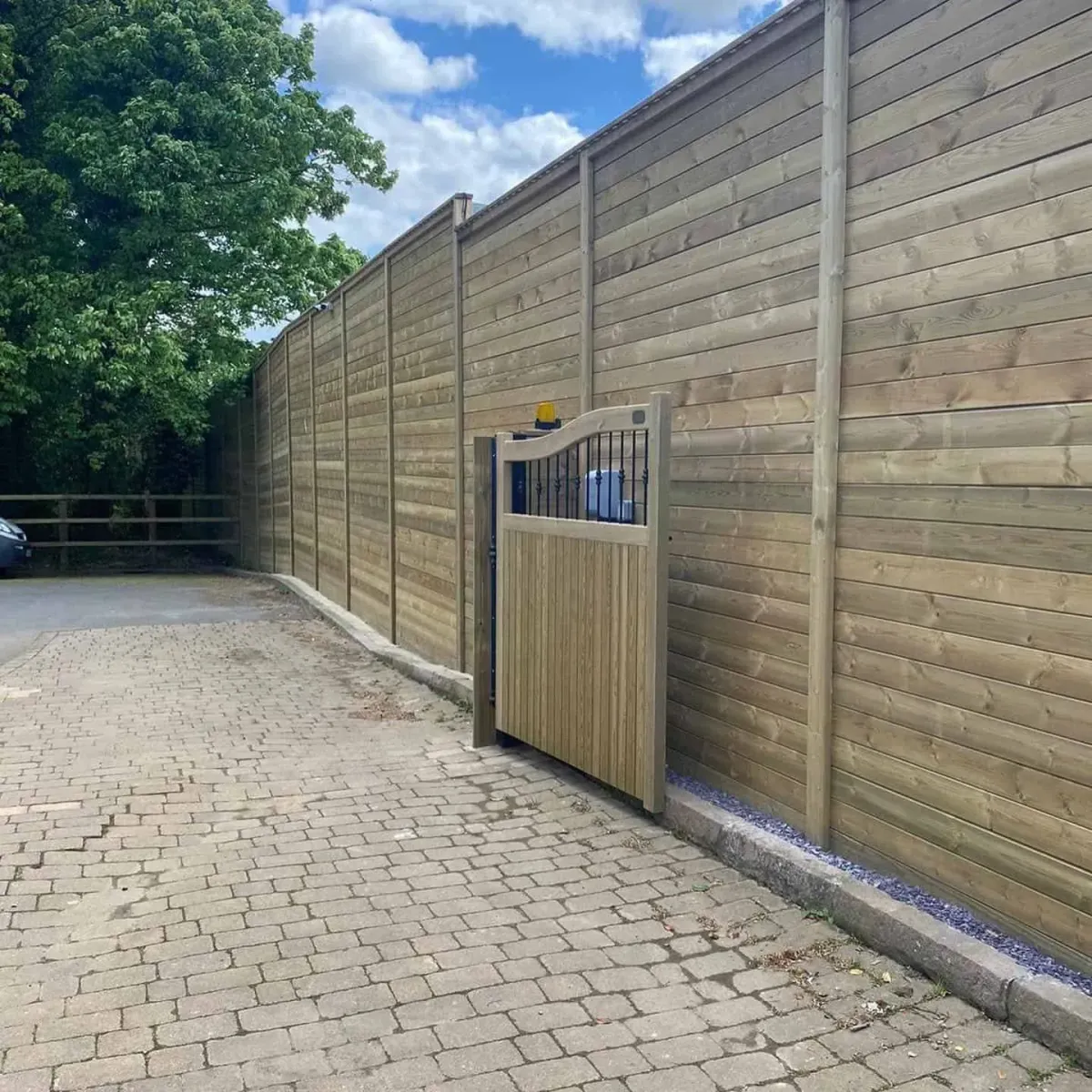 Lawn-Mowing-Services-Bicester