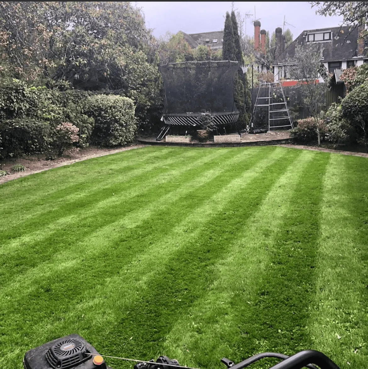 Grass-Cutting-Services-Bicester