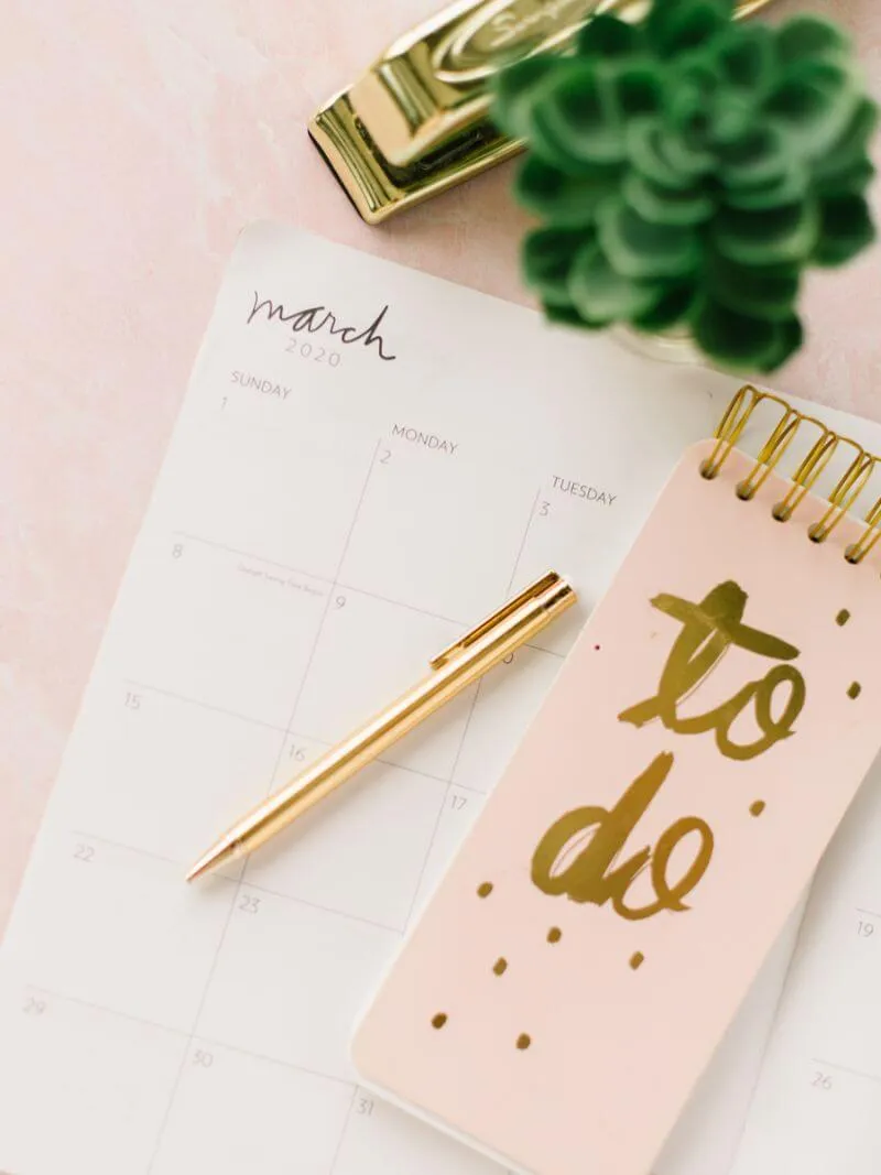From Chaos to Clarity: A Christian Woman’s Guide to Finding Peace in Your Days