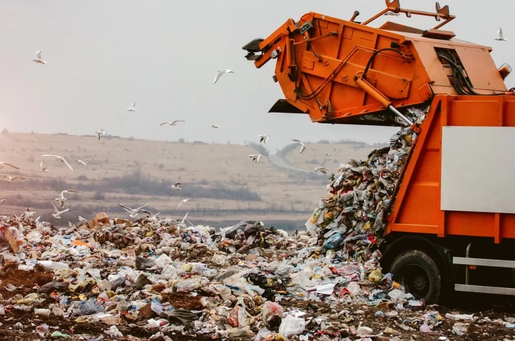 How Landfill Owners Are Transforming Dead Assets Into Massive New Revenue Streams—Without Disturbing Local Communities