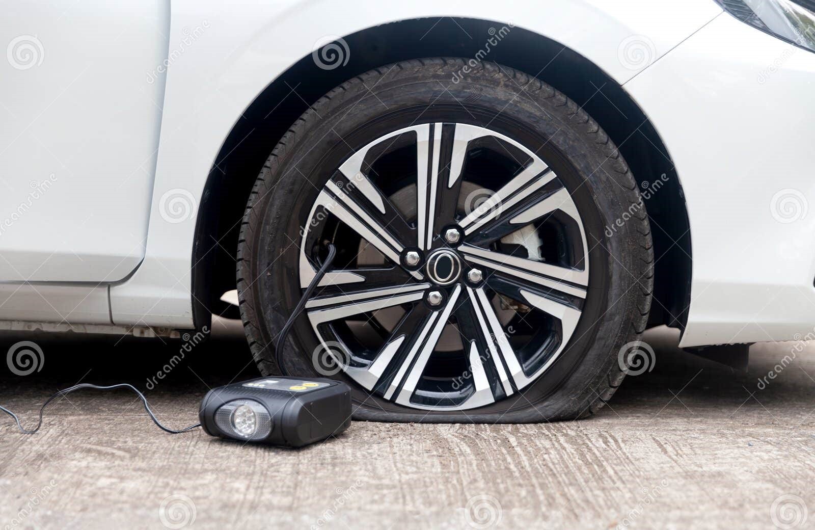 Crevaison sur autoroute : les règles de sécurité à respecter absolument