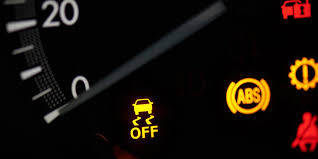 Voyant ABS/ESP Allumé : Causes et Dangers Réels