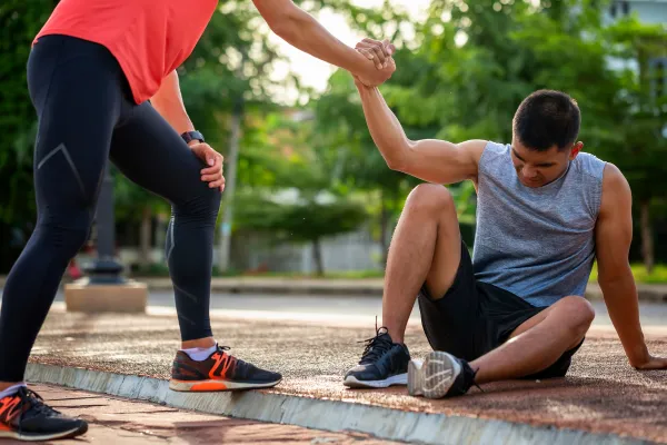 Can You Exercise with an Ankle Sprain? What’s Safe (and What’s Not)