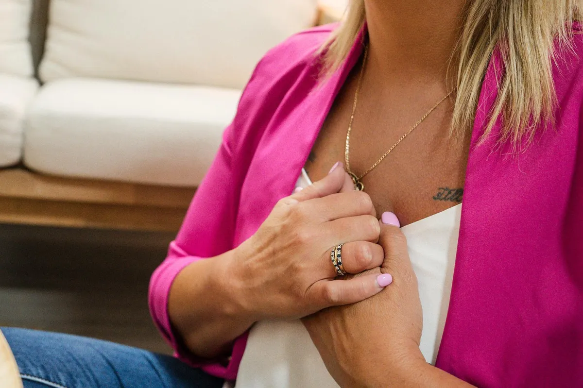 How to Navigate Grief After Losing Your Mother: 5 Healing Steps