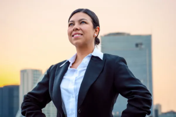 Proyectar: Si tu liderazgo no se ve, no existe en la conversación ejecutiva