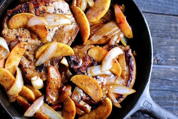 Apple Cinnamon Pork Chops