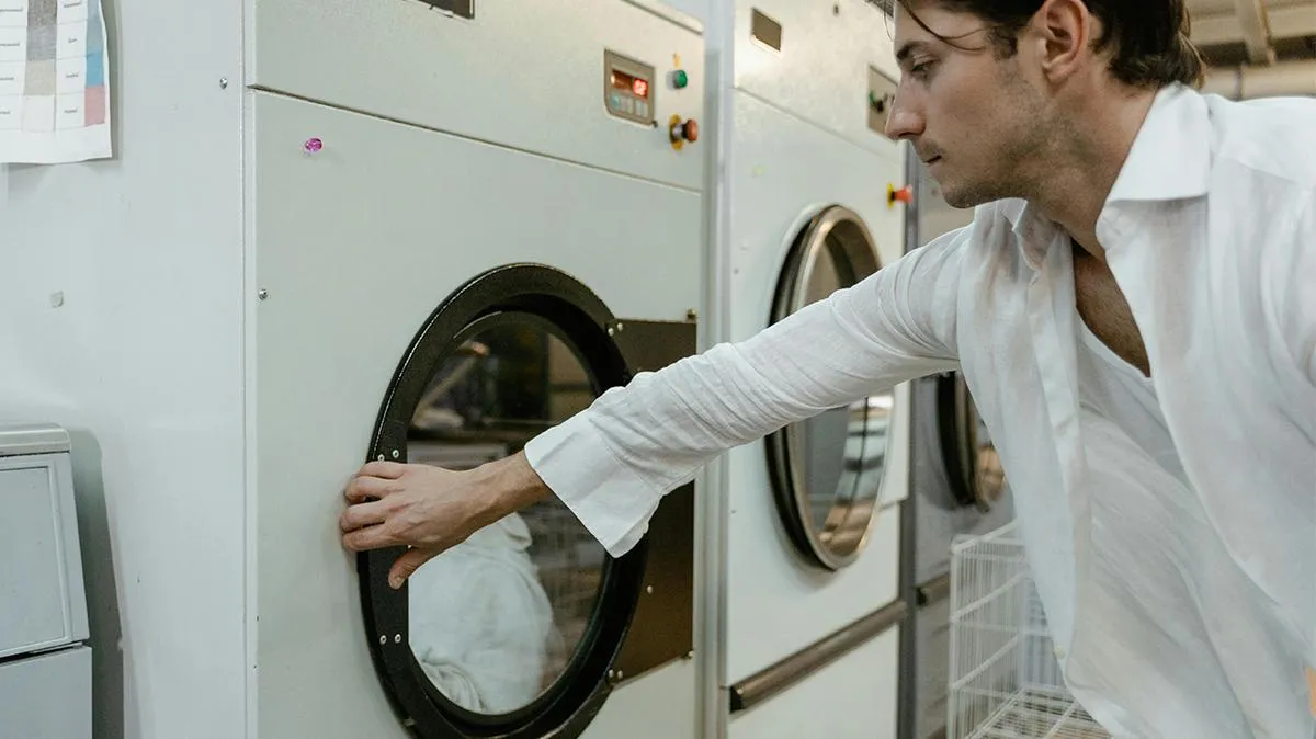 Pre-Laundromat Preparation: Setting Yourself Up for Success