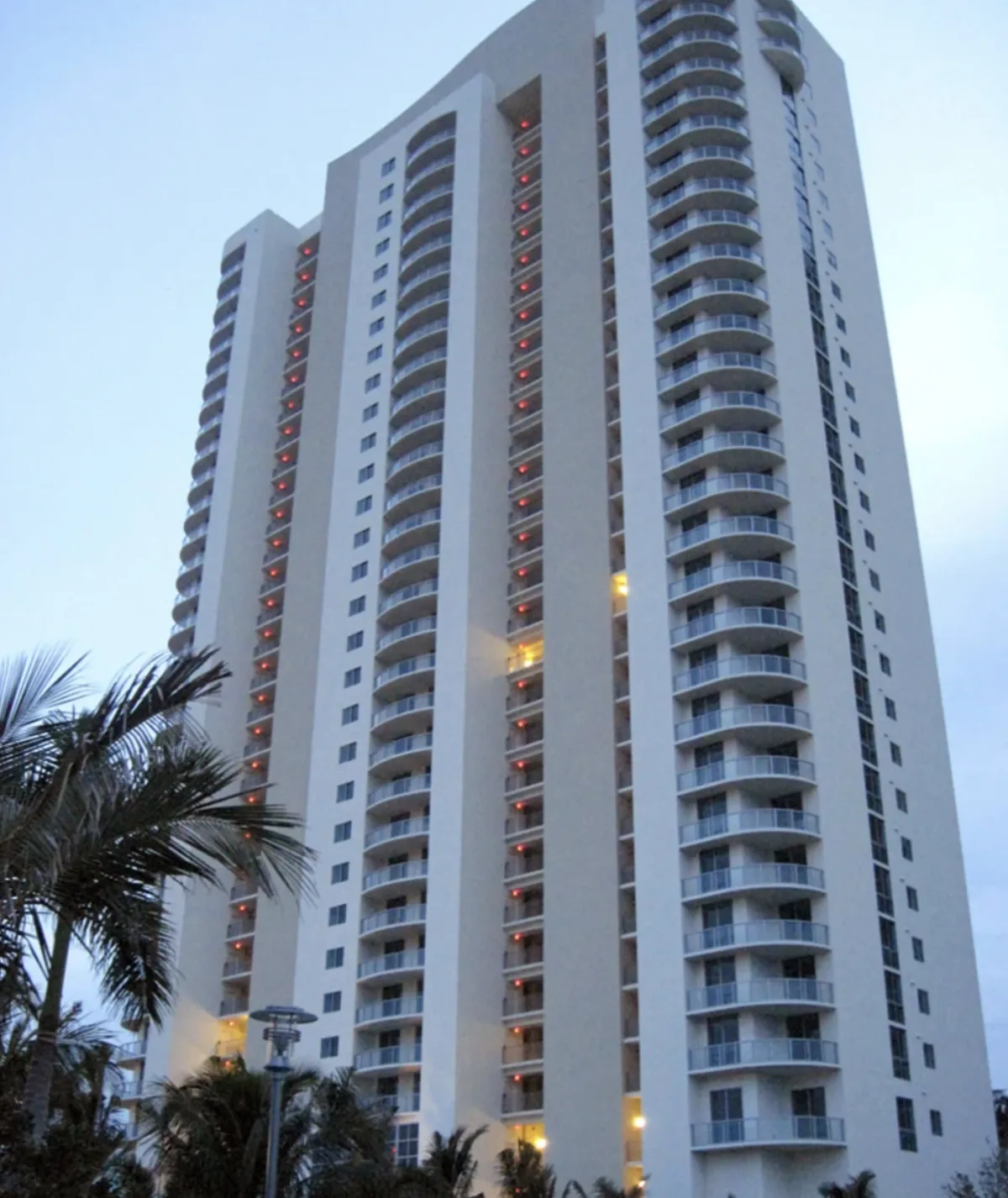 Case Study: Repairing Curtain-Wall Stack-Joint Leaks in a High-Rise Office Tower