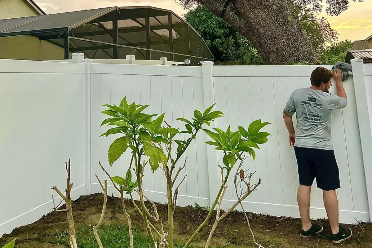 Affordable Fence Pros: the best vinyl fence company near me