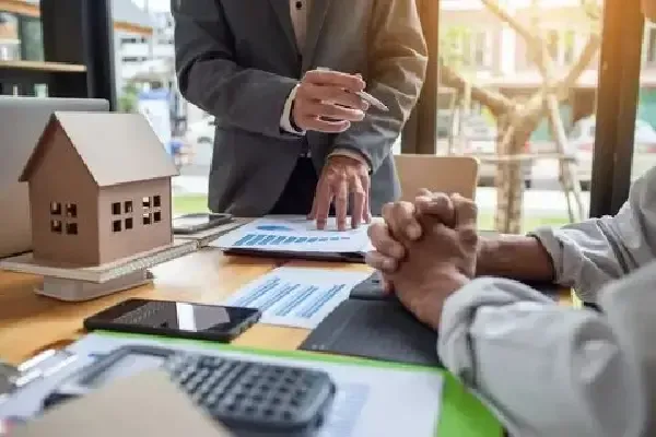 The Role of Mortgage Broker