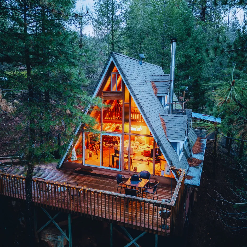 Located Between 3 Beautiful National Parks: A Dreamy A-Frame Cabin Escape