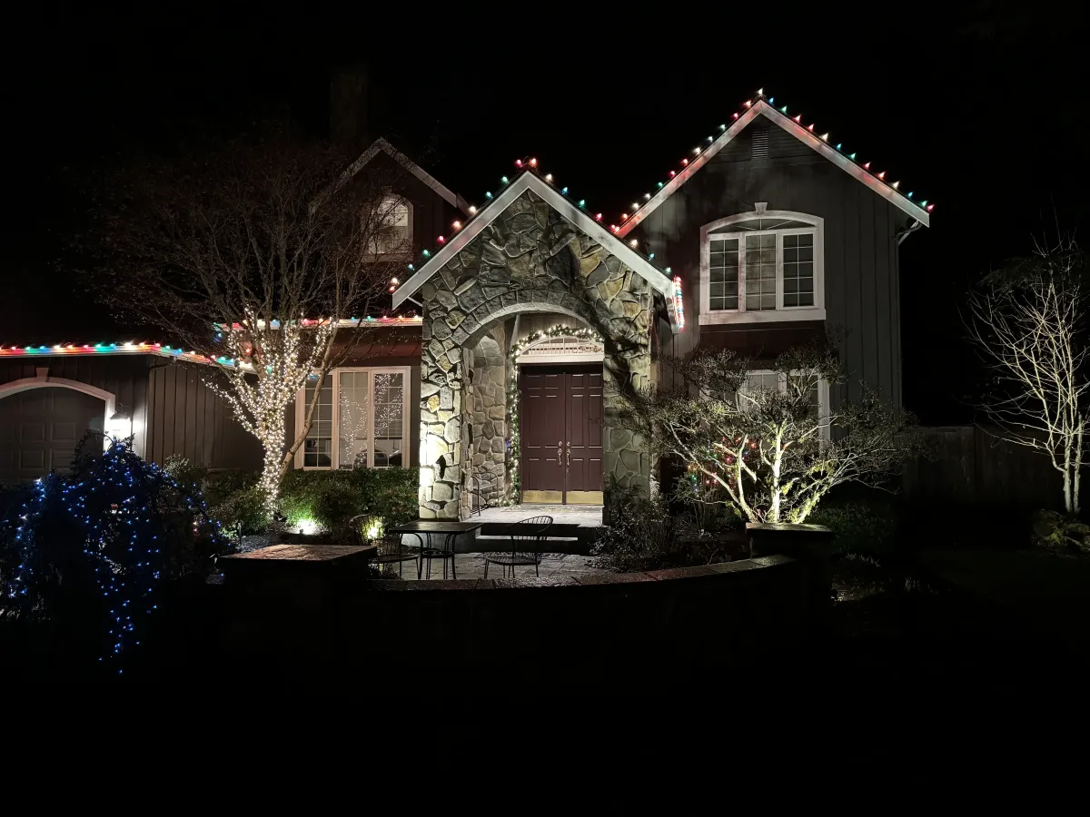 Seattle home Christmas Light Installation example