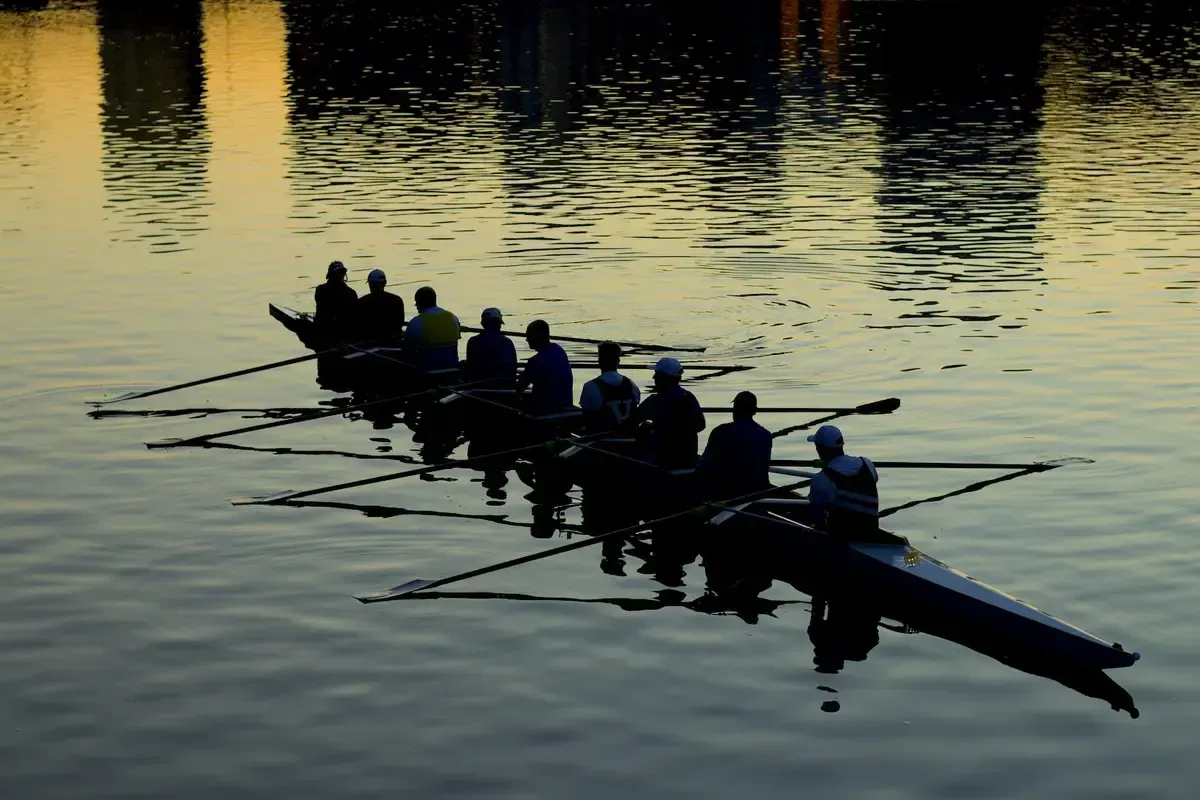 Leadership Lessons from "The Boys in the Boat" | Business Teamwork