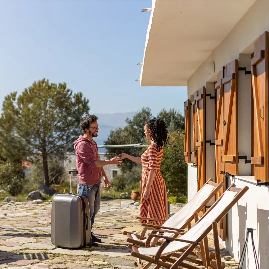 How to Boost Your Airbnb Reviews in 2025