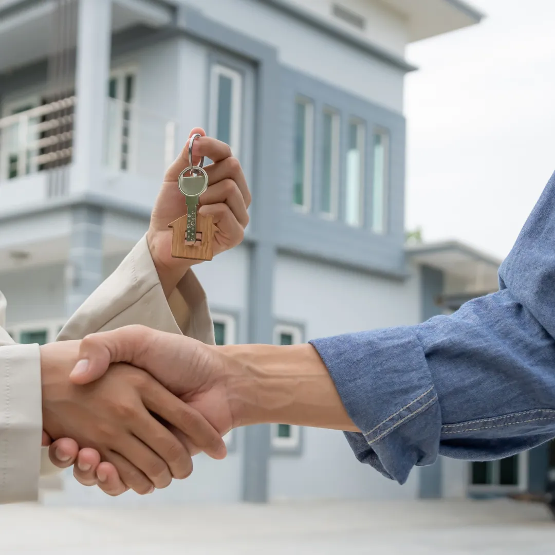 How to Maximize Your Airbnb Revenue During Florida’s Busiest Event