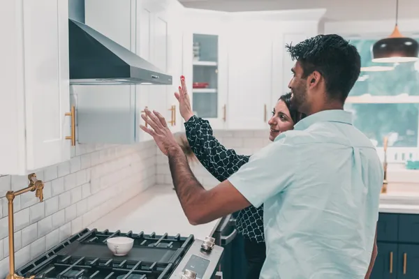 Features Buyers Notice: 6 Costly Mistakes That Can Derail Your Sale