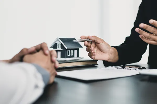 Appraisal Gap: 6 Actionable Steps to Keep the Sale Alive