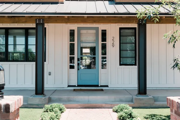  Home Features That Sell: Hot Trends and Common Mistakes