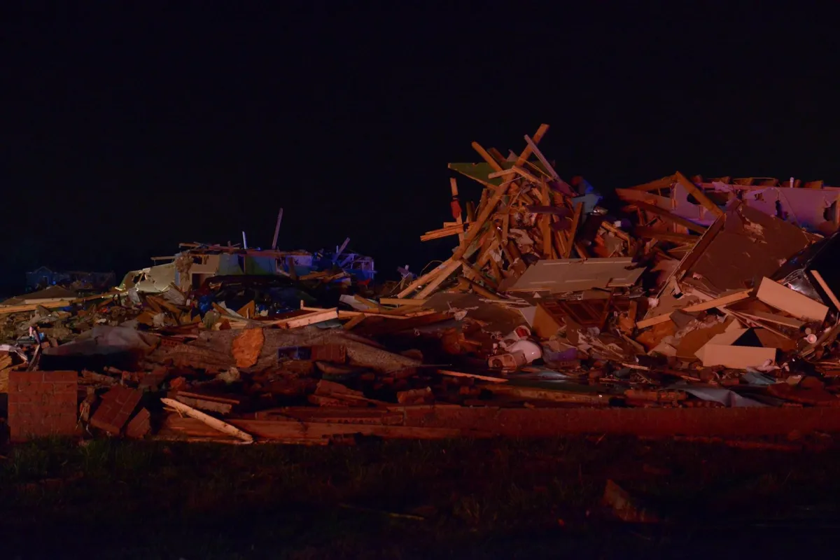 Debris 