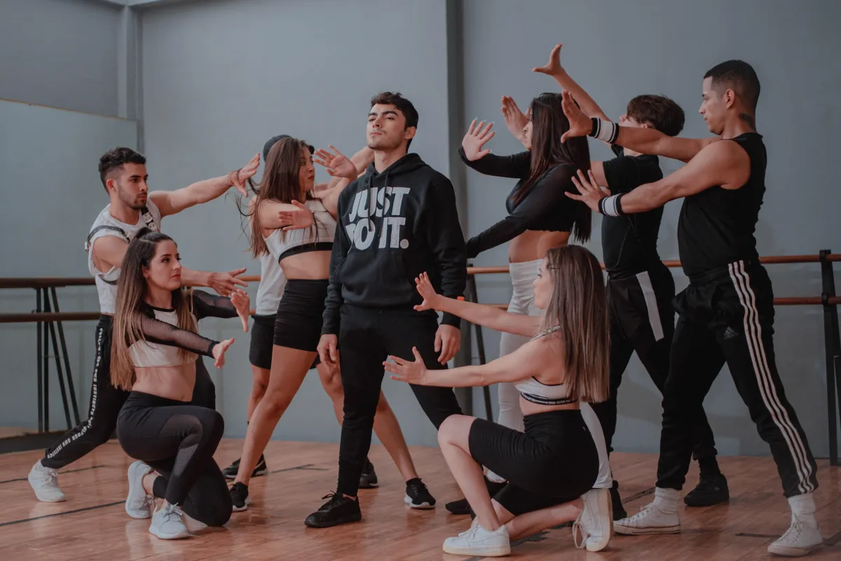 dance studio marketing, dance class, hip hop, stand out