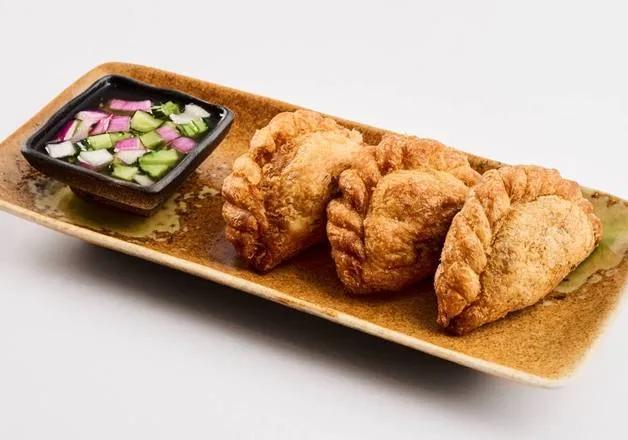 Curry Puffl-Tong dees thai