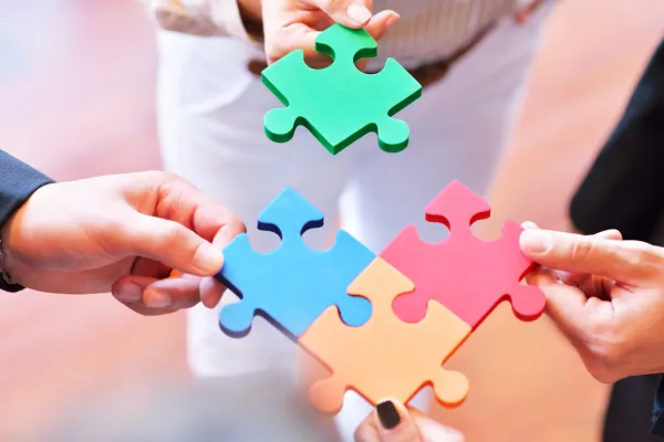 ✨ Stay Curious: How Puzzling Helps Seniors Rediscover Wonder and Joy in Everyday Life