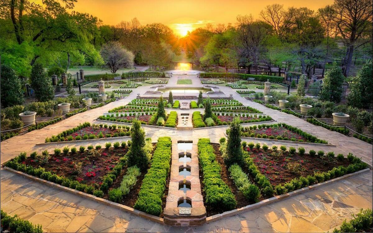 A Floral Escape in the Heart of Texas: Discover the Fort Worth Botanic Garden