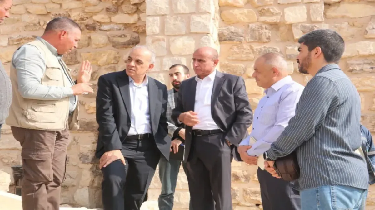 وزير السياحة: ماضون بتنفيذ تلفريك الكرك
