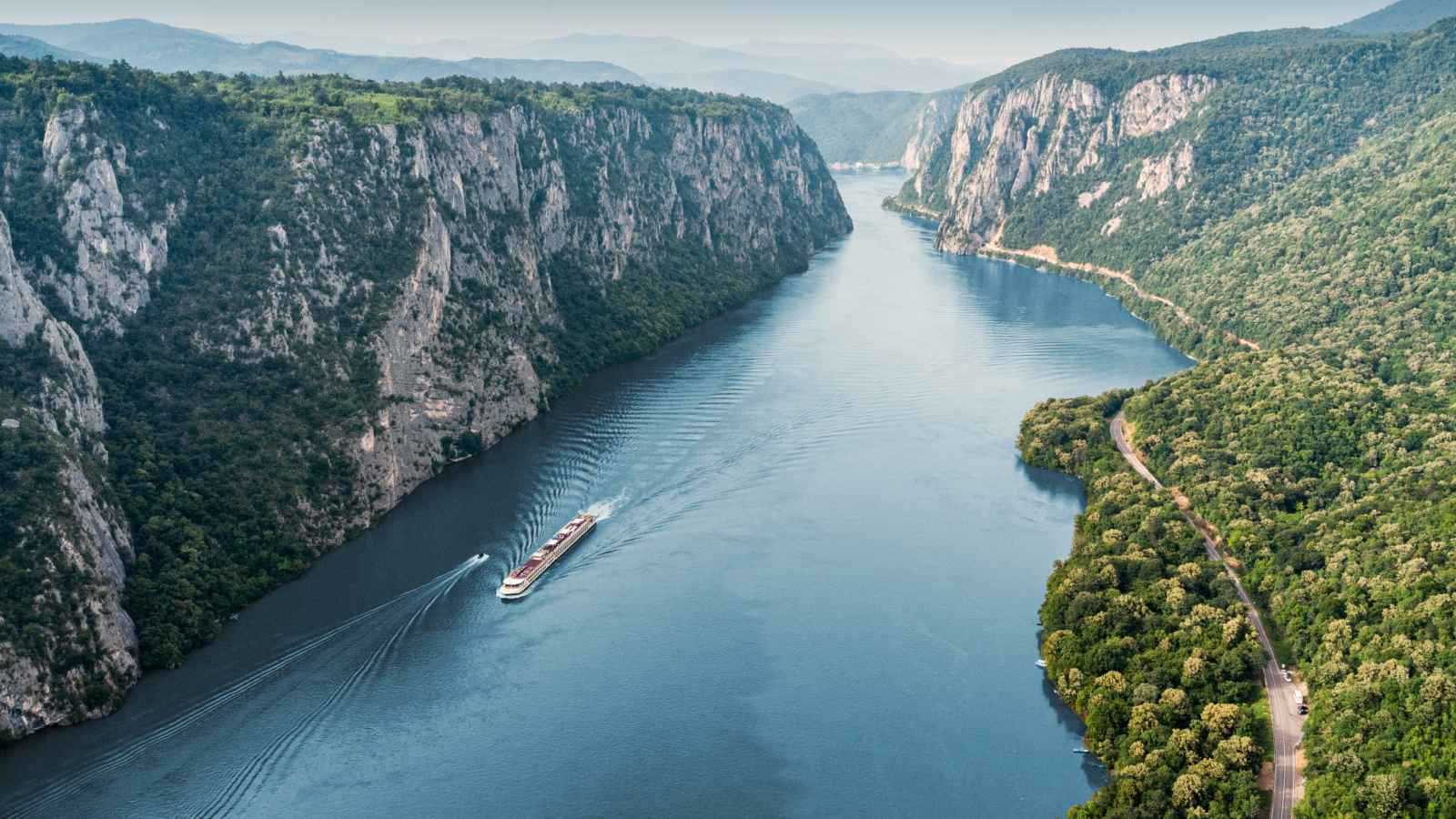 لماذا تتفوق رحلات الأنهار على أي طريقة سفر أخرى؟