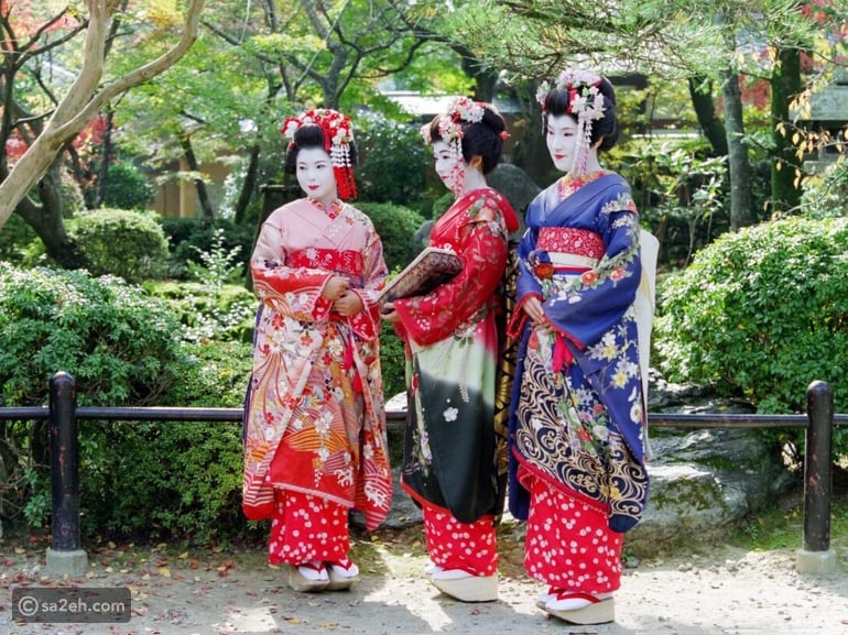 الملابس التقليدية حول العالم: من الرمزية إلى الأناقة