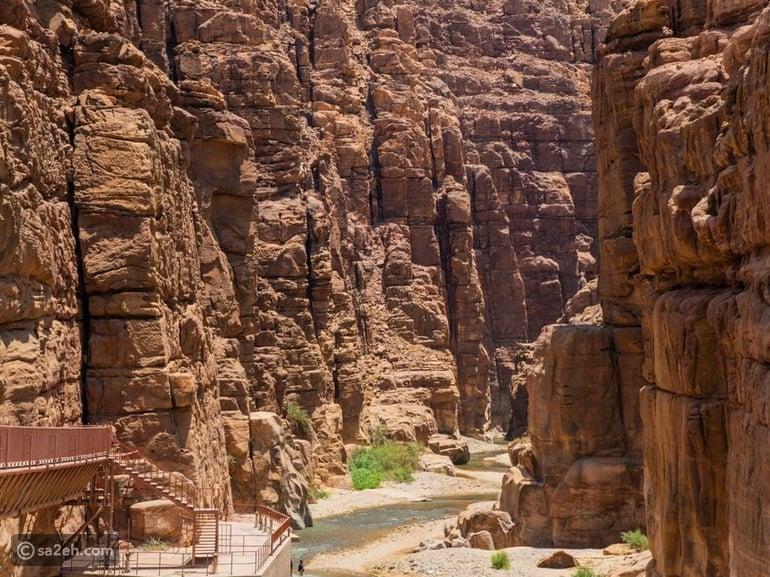 الأردن: استكشف المواقع التاريخية والطبيعة الخلابة