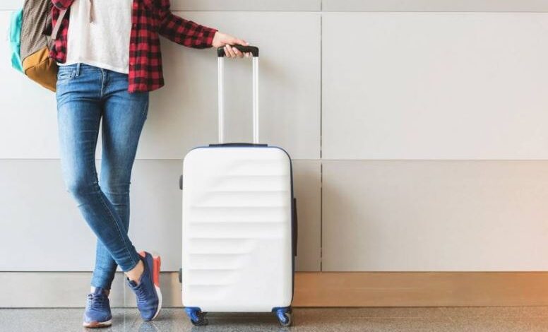 المسافر المحترف ينسج خريطة الأمان بأدوات بسيطة.. إليك الطريقة