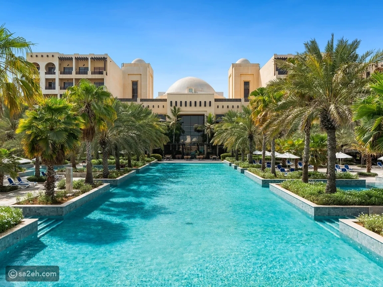 منتجعات رأس الخيمة بين هدوء الصحراء ورفاهية الجبال