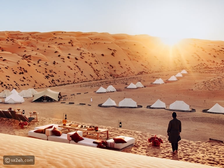 الرحلات عبر الصحارى: سحر الرمال والمغامرة في قلب القفار