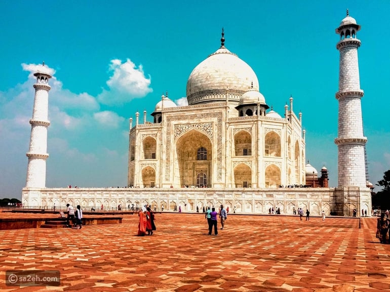 السفر إلى الهند: إتيكيت التعامل مع السكان المحليين والأماكن العامة