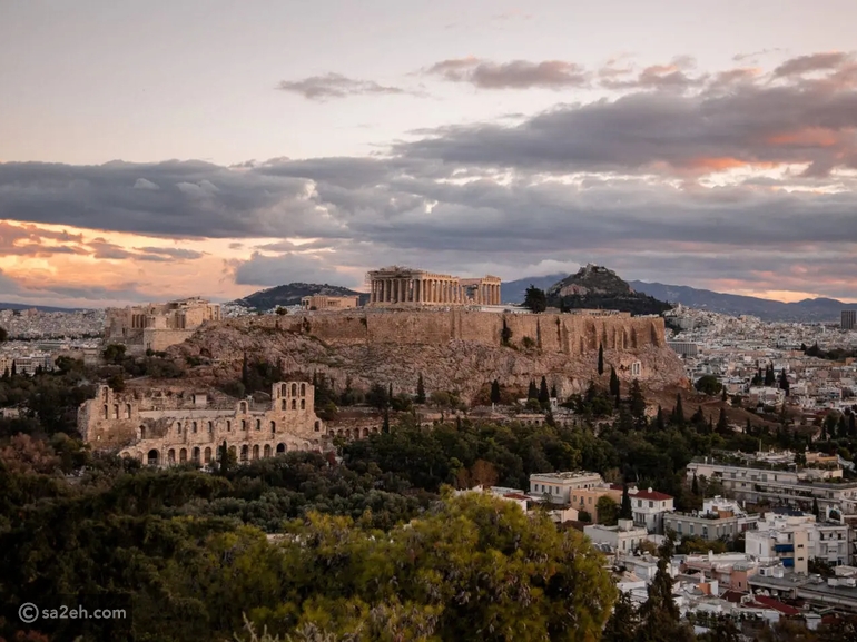 أثينا بين التاريخ والحياة العصرية: دليل عطلة متكاملة